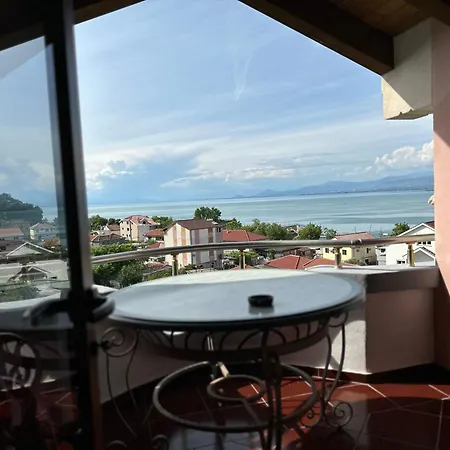 Casadolcecasa Konukevi *